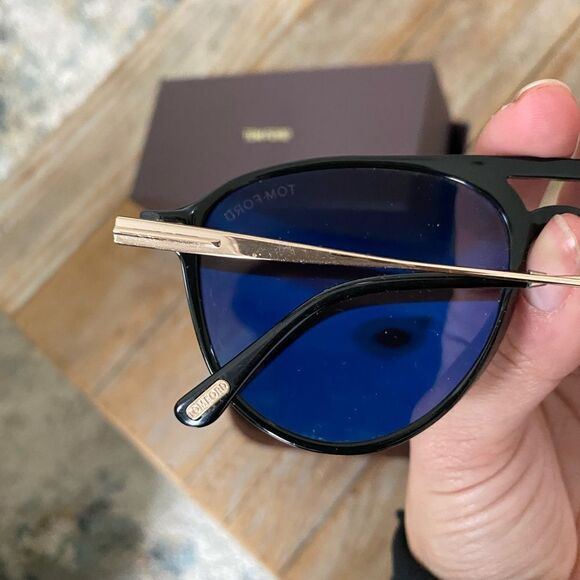 Tom Ford Aviator Sunglasses - Picture 5 of 13